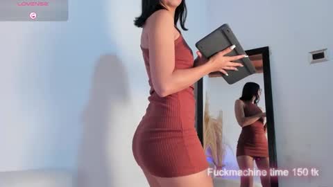 Noami Rose  online show from 21, 11, 2025