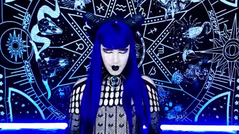 caroline online show from 29, 11, 2025