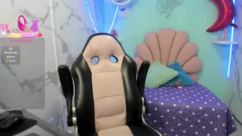 Snapshot of noelia_milfs chatting on 17, 10, 2025 noelia_milfs online show from 17, 10, 2025