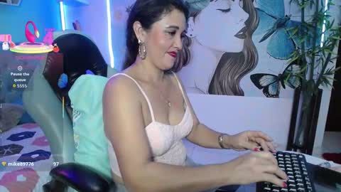 Snapshot of noelia_milfs chatting on 9, 11, 2025 noelia_milfs online show from 9, 11, 2025