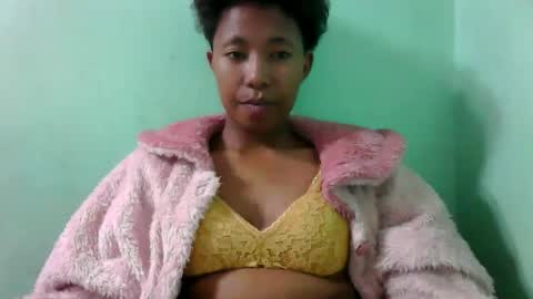 noella711128 online show from 6, 10, 2025