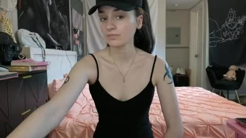 Snapshot of noelle1229 chatting on 26, 6, 2026 Noelle online show from 26, 6, 2026