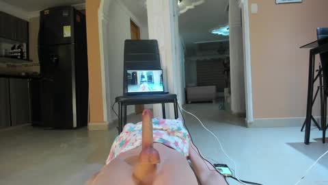  In instagram dayhannanoemi online show from 11, 11, 2025