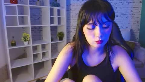 Snapshot of noeva_ chatting on 25, 10, 2025 Noeva online show from 25, 10, 2025