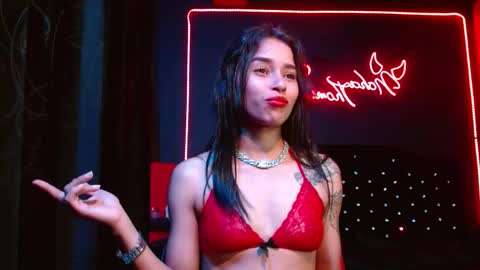 Noha Thomson online show from 10, 11, 2025