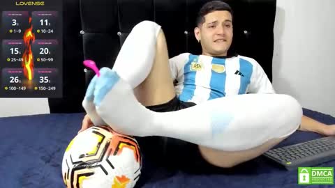 Snapshot of noha_white chatting on 14, 11, 2025 Noha online show from 14, 11, 2025