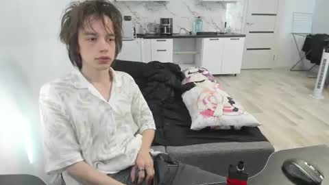nolan_sagee online show from 13, 6, 2026