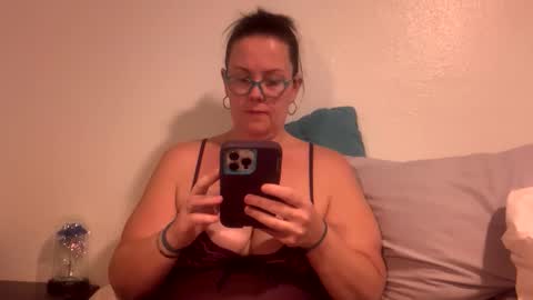 Snapshot of nonipsalldrip chatting on 8, 6, 2026 NoNipsAllDrip online show from 8, 6, 2026