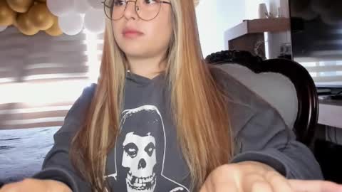 Ara online show from 5, 11, 2025