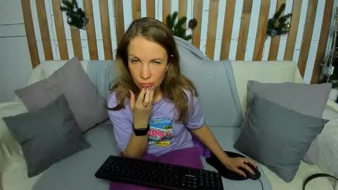 Nora online show from 25, 12, 2024
