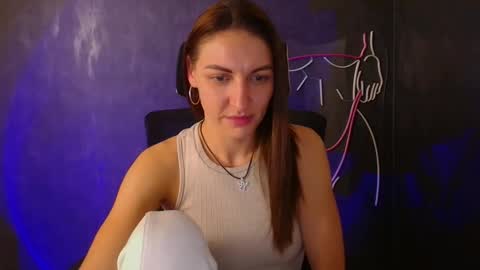 Nora online show from 6, 10, 2025