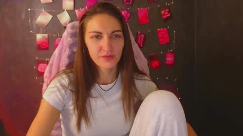 Nora online show from 19, 10, 2025