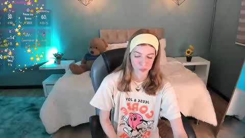 Nora online show from 11, 10, 2025