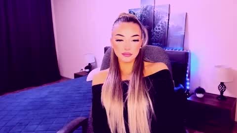 Snapshot of norasun chatting on 11, 11, 2025 NoraSun online show from 11, 11, 2025