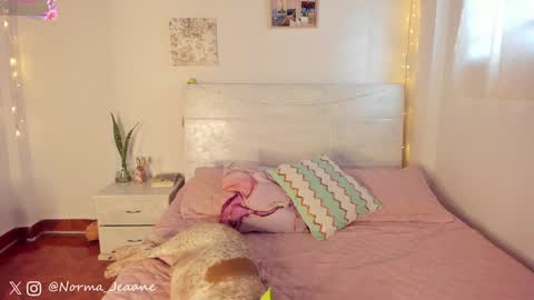 Snapshot of norma_jeaane chatting on 8, 1, 2025 Norma Jeaane online show from 8, 1, 2025