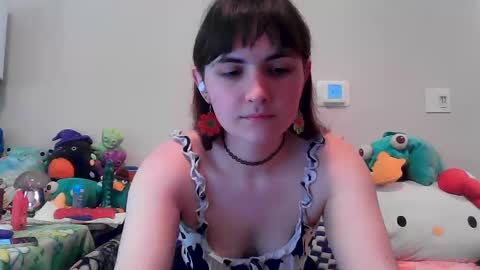 Snapshot of notchocomilky chatting on 27, 9, 2025 Milk online show from 27, 9, 2025