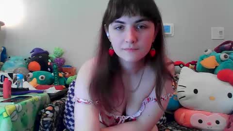 Snapshot of notchocomilky chatting on 3, 10, 2025 Milk online show from 3, 10, 2025