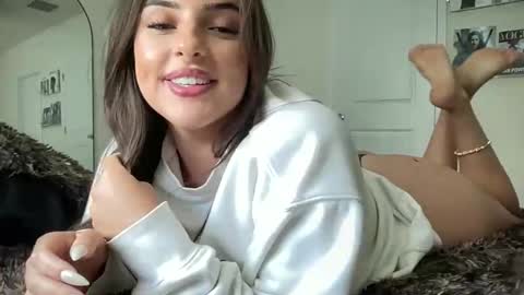 Snapshot of notsosweet21 chatting on 31, 3, 2026 nellyxoxo online show from 31, 3, 2026