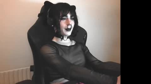 Snapshot of notyourfemboi chatting on 19, 2, 2025 Lucy online show from 19, 2, 2025