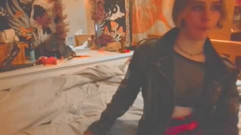 Snapshot of notyourfemboi chatting on 24, 10, 2025 Lucy online show from 24, 10, 2025