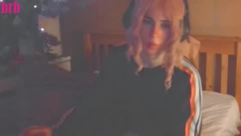 Snapshot of notyourfemboi chatting on 26, 10, 2025 Lucy online show from 26, 10, 2025