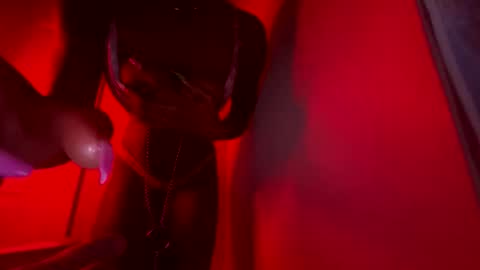 notyourkitty00 online show from 21, 10, 2025