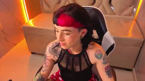 Live 1500am 2100pm online show from 19, 12, 2025