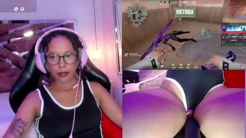 Snapshot of novalyn_ chatting on 7, 10, 2025 Nova  online show from 7, 10, 2025