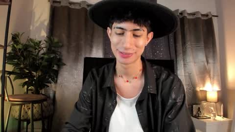 Snapshot of novawheeler chatting on 22, 3, 2026 Nova online show from 22, 3, 2026