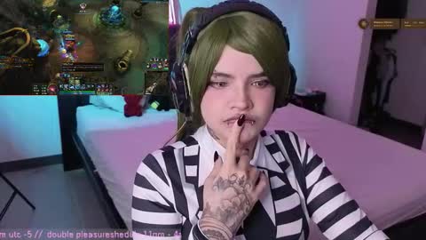 Goth Darling online show from 10, 10, 2025