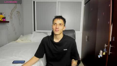 Snapshot of noxx_stark chatting on 13, 9, 2025 Noxx online show from 13, 9, 2025