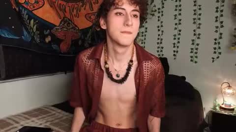 Snapshot of noynxz chatting on 1, 4, 2026 maxie online show from 1, 4, 2026