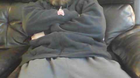 Snapshot of nudestud887 chatting on 22, 12, 2024 nudestud887 online show from 22, 12, 2024