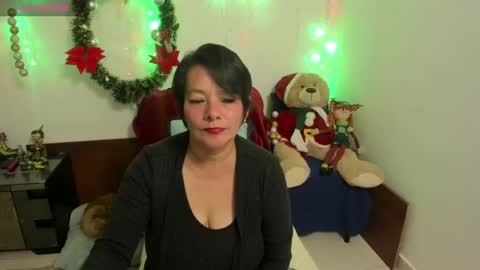 nuit_rose online show from 3, 1, 2025