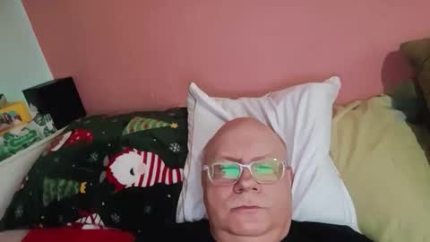 nukiss online show from 11, 11, 2025