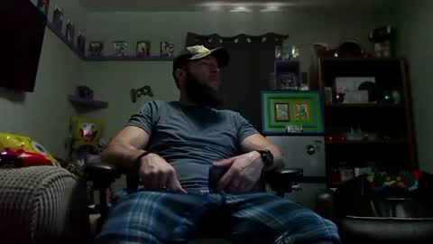 Awwwww Hey Sweetie Pies. Welcome To The Sweetie Pie Lounge. Enjoy The Dad-Cast. SweetCorny Fun-loving Dad Talk. online show from 17, 9, 2025