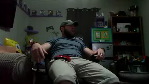 Awwwww Hey Sweetie Pies. Welcome To The Sweetie Pie Lounge. Enjoy The Dad-Cast. SweetCorny Fun-loving Dad Talk. online show from 18, 10, 2025