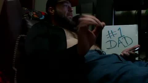 Awwwww Hey Sweetie Pies. Welcome To The Sweetie Pie Lounge. Enjoy The Dad-Cast. SweetCorny Fun-loving Dad Talk. online show from 15, 12, 2025