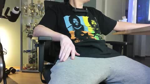 Snapshot of numlove chatting on 5, 10, 2025 Slave for Mistress and Master online show from 5, 10, 2025