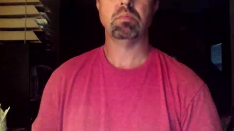 nvrenuff1979 online show from 28, 10, 2025