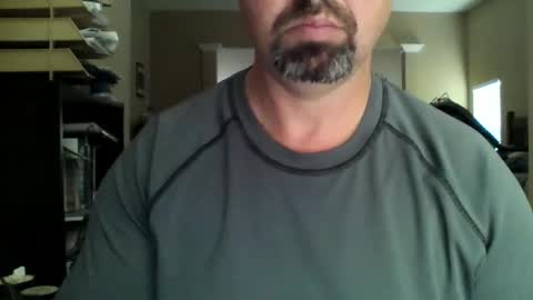 Snapshot of nvrenuff1979 chatting on 1, 3, 2026 nvrenuff1979 online show from 1, 3, 2026