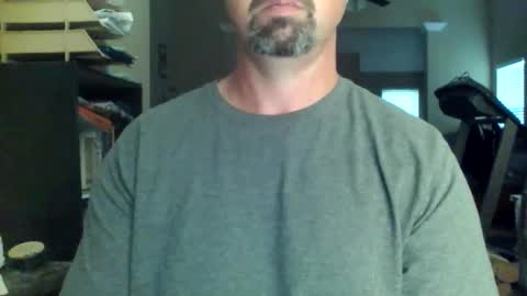 nvrenuff1979 online show from 24, 4, 2026