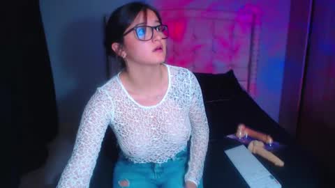 NyahMackenzie online show from 30, 12, 2024