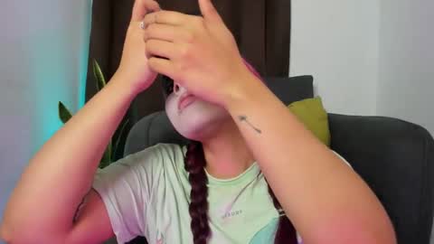 Snapshot of nyalgasai1 chatting on 1, 10, 2025 Nia online show from 1, 10, 2025