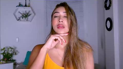 Nycole online show from 6, 2, 2025