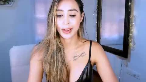 Nycole online show from 21, 9, 2025