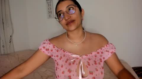 Snapshot of nykhor_paul chatting on 4, 12, 2025 Vanessa online show from 4, 12, 2025