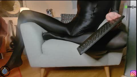 Nyl0nnickb0y online show from 28, 9, 2025