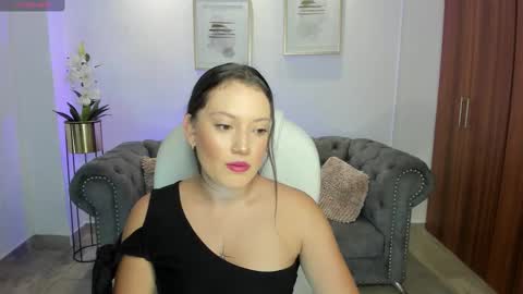 nylaa_rose online show from 2, 10, 2025