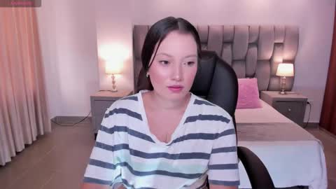 nylaa_rose online show from 4, 10, 2025